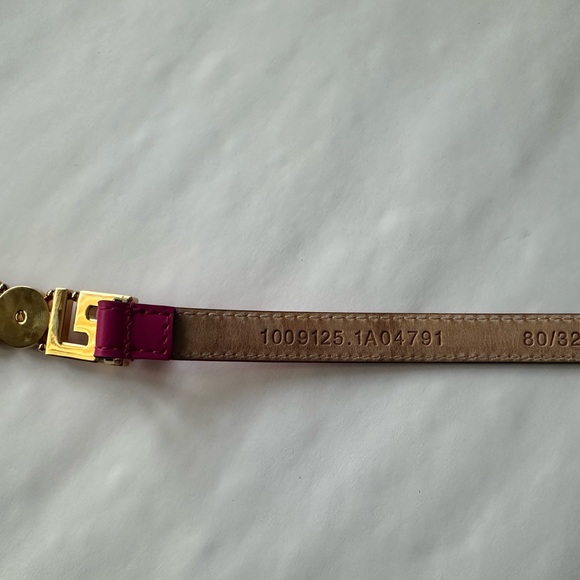 Versace Glossy Pink Leather Accessory - Picture 6 of 13